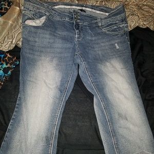 Capris size 18